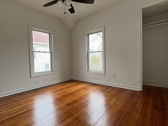 3rd image of 423 N 2nd St