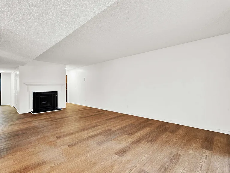 One11 Residences - Monroe — Photo 8