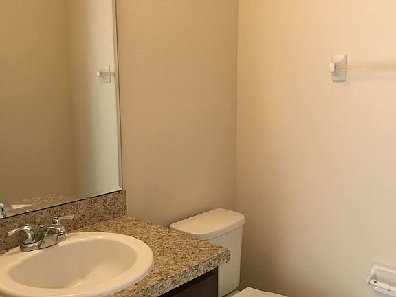 5th image of 14451 Breakwater Way