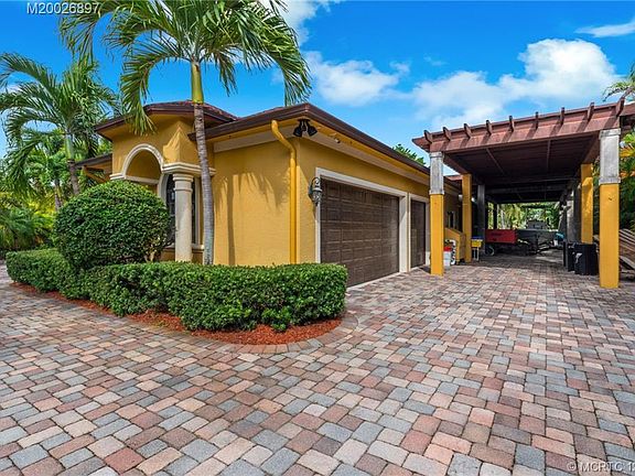 2nd image of 2602 SE Saint Lucie Blvd