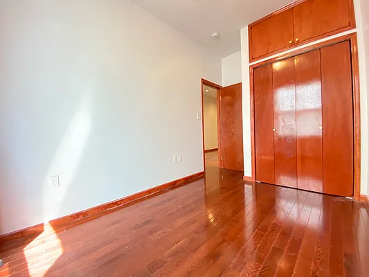 Rented by Nolita Group | media 15