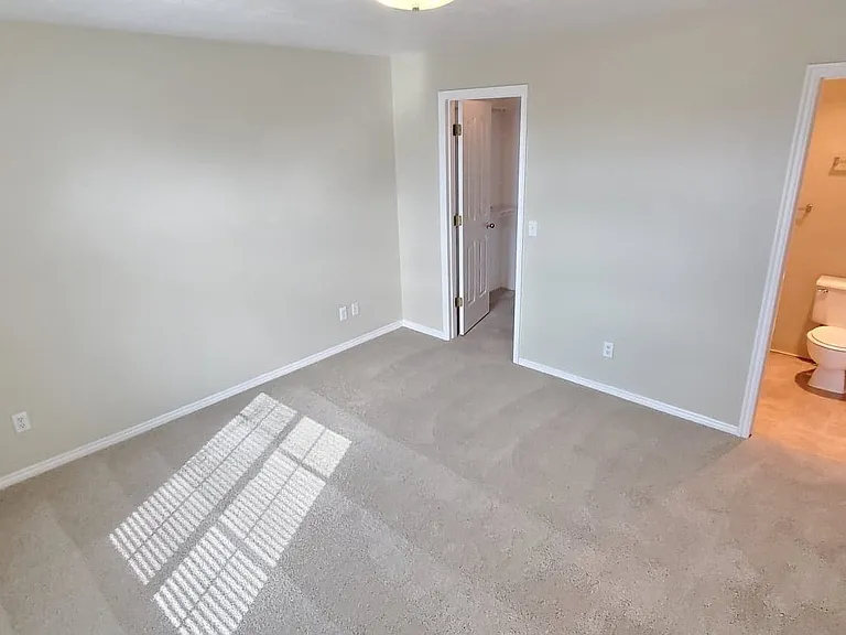 Parkwood Pointe Apartments — Photo 84