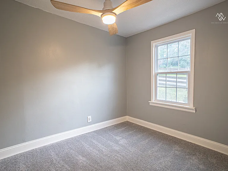 6041 Jackson Ave — Photo 10
