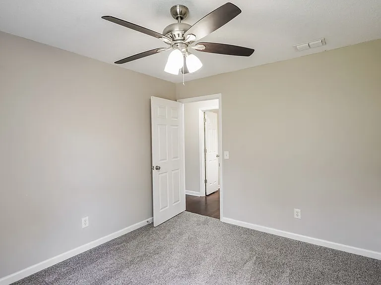 6620 Shadyview Dr — Photo 13