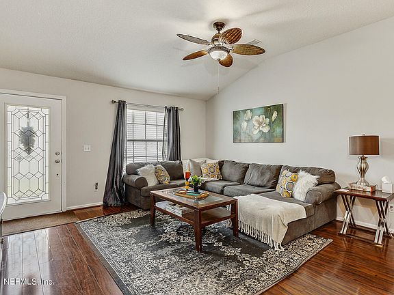 5th image of 8610 Longford Dr