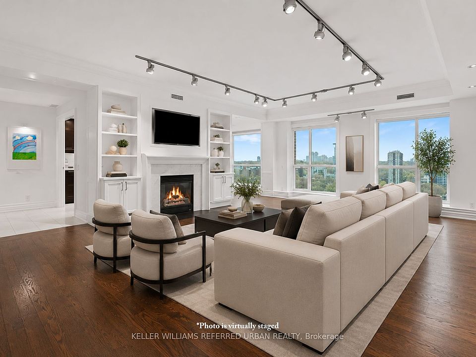 1st image of 38 Avenue Rd #1802