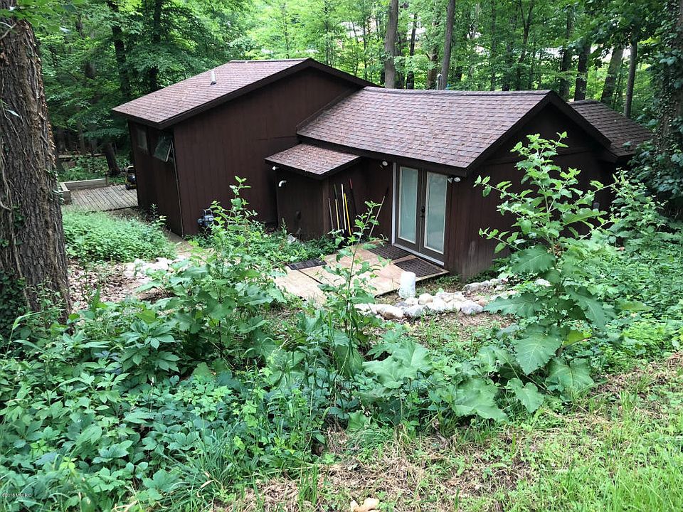 1st image of 10491 Lovers Ln NW