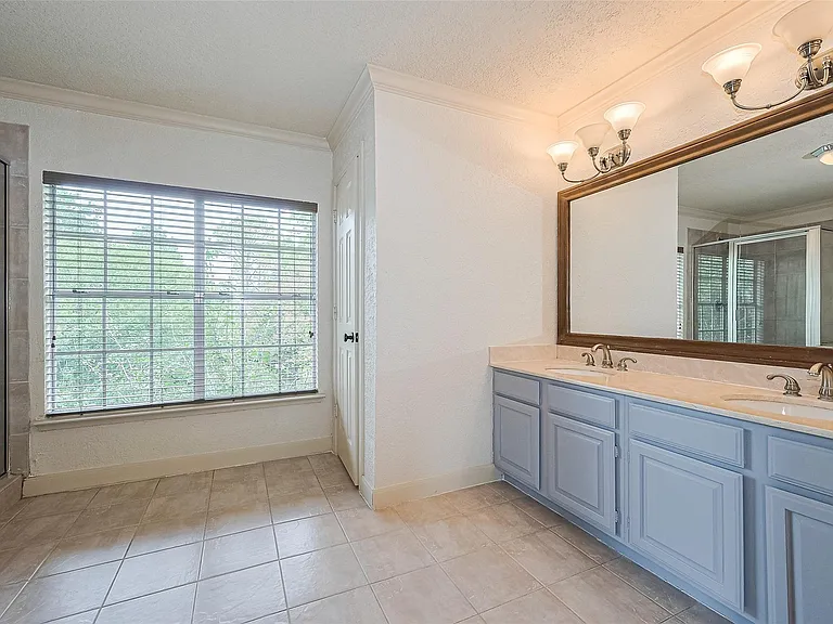3614 Bee Bayou Ln — Photo 24