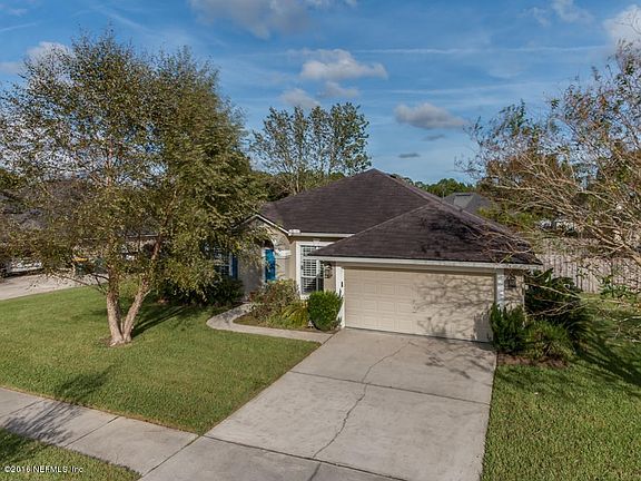 11975 Lake Fern Drive (2 of 33)