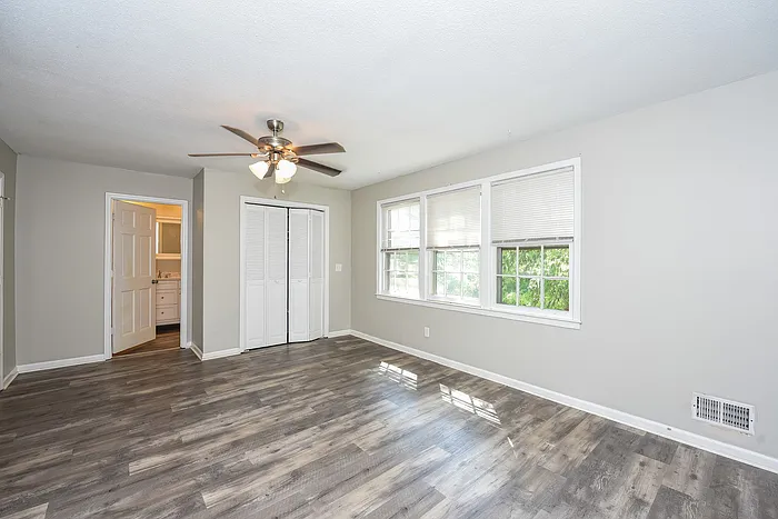 455 Brookshire Dr — Photo 9