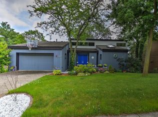 462 Shoreline Dr, Decatur, IL 62521