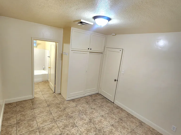 157 N Echo Ave #2 — Photo 8