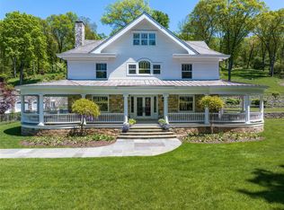 402 Sarles St, Mount Kisco, NY 10549