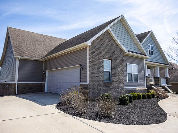 2nd image of 556 Earlymeade Dr