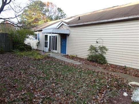 3rd image of 5336 Chatham Hall Dr