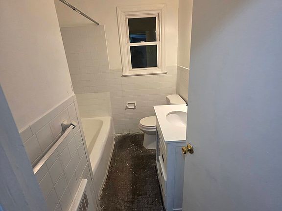 3rd image of 1118.5 Bower St #1