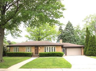 2620 Sarah St, Franklin Park, IL 60131