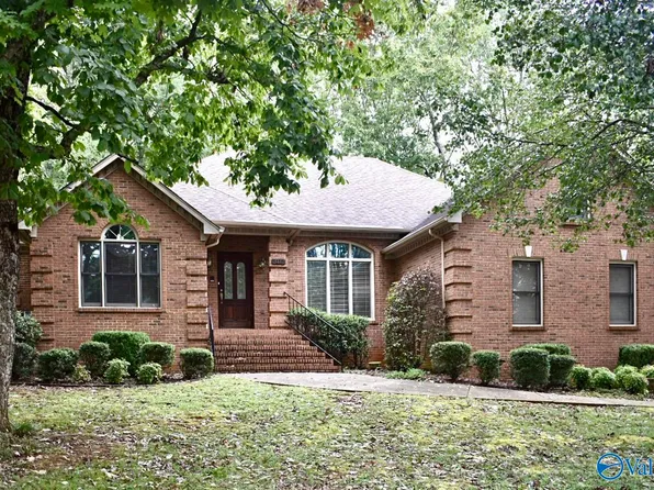 2112 Raincreek Trl NE, Huntsville, AL 35811