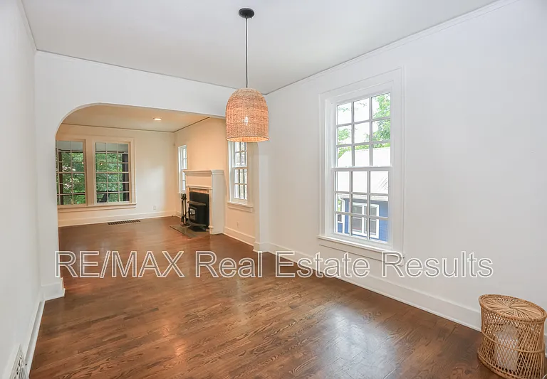610 N Olive Ave — Photo 16