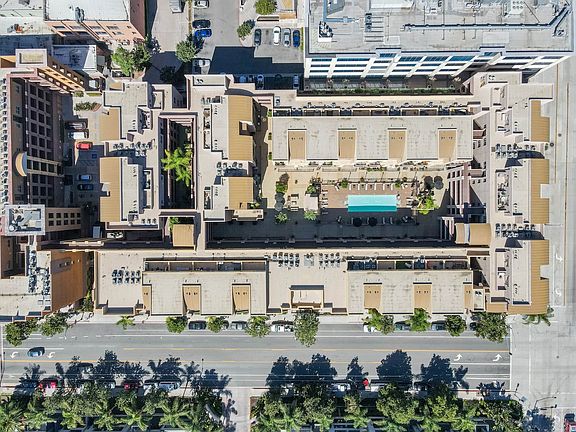 2nd image of 201 E Angeleno Ave Unit 421