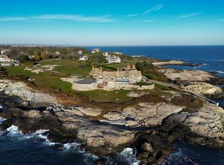61 Ledge Rd APT J, Newport, RI 02840