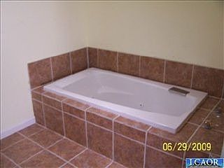 4th image of 14495 Pearl Ave