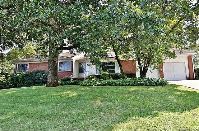 1st image of 141 W Catawba Ave