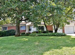 141 W Catawba Ave, Mount Holly, NC