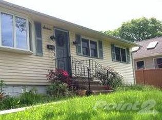 16 McKinley Ave, East Hanover, NJ 07936