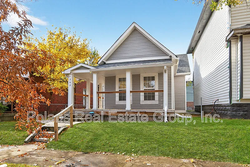 3 bed, 1.0 bath, 1196 sqft, $1,195 — Photo 2
