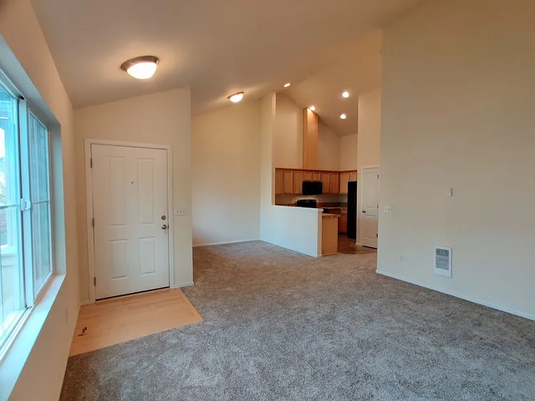6544 Indiana St SE — Photo 3