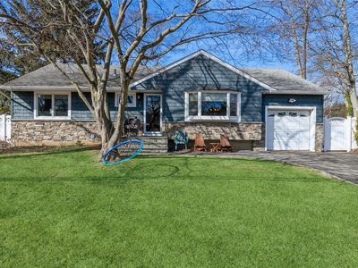 3 Larry Drive, Commack, NY, 11725