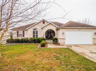 412 Olive St, New Haven, MO 63068