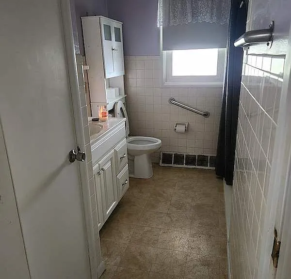 203 S Yates St — Photo 6
