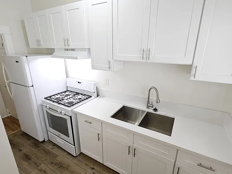 2850 Francis Ave #15 — Photo 8
