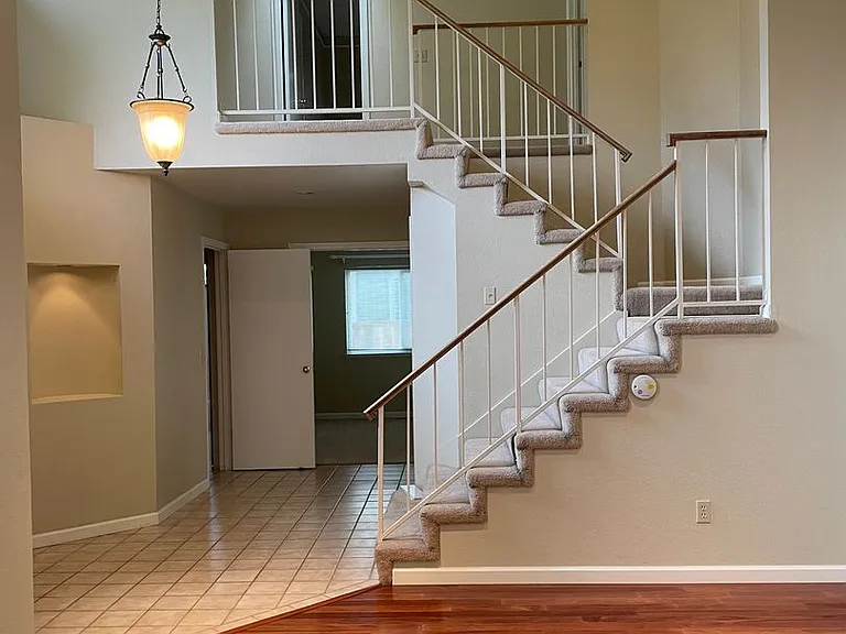 120 Billington Ln — Photo 5