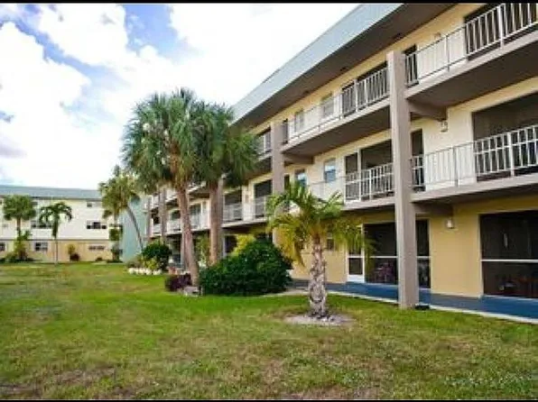 300 Layne Boulevard #215, Hallandale Beach, FL 33009