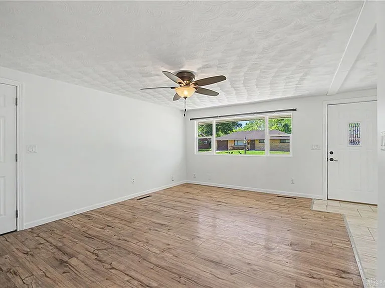 2621 Nyack Ln — Photo 12