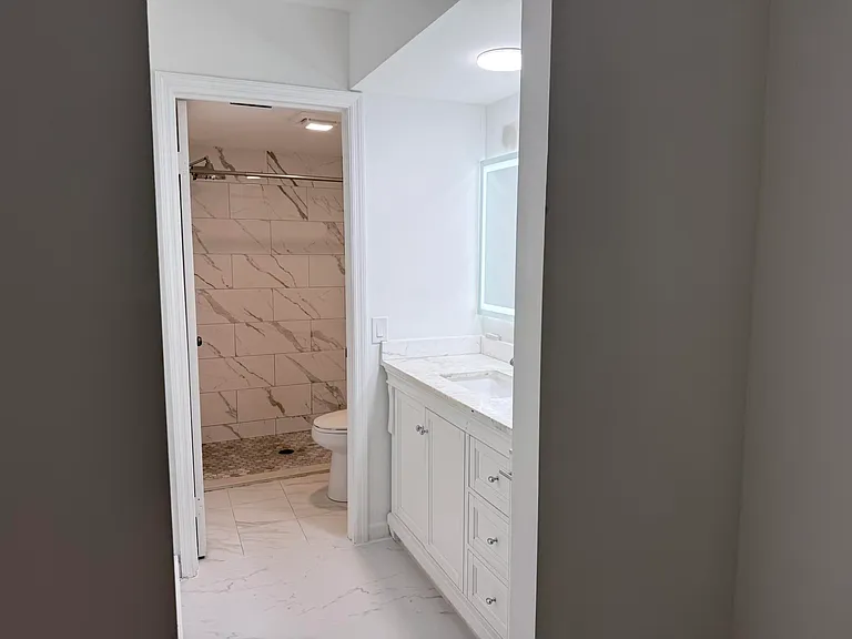 300 E Club Cir #107 — Photo 7