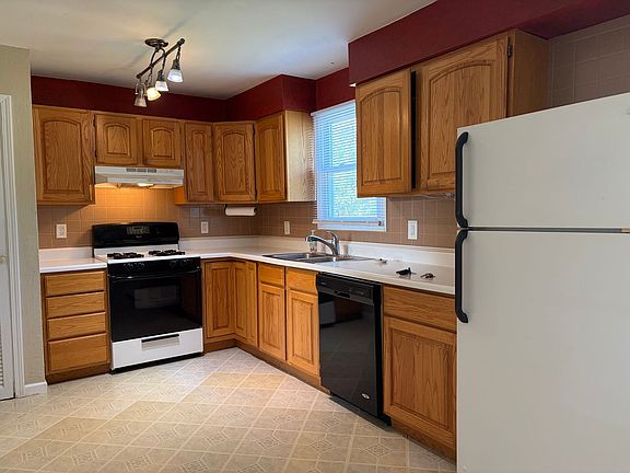 5th image of 1022 McGregor St