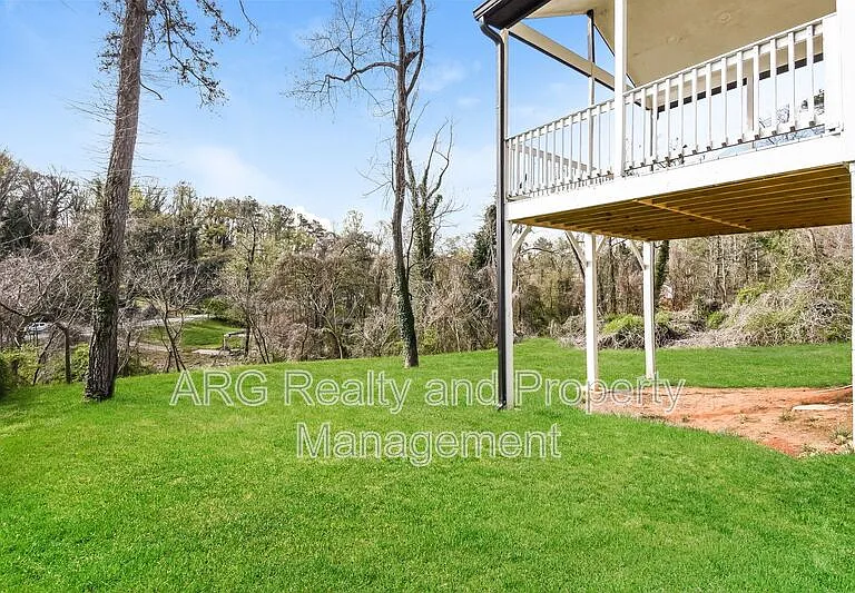2215 Lang Dr SW — Photo 36