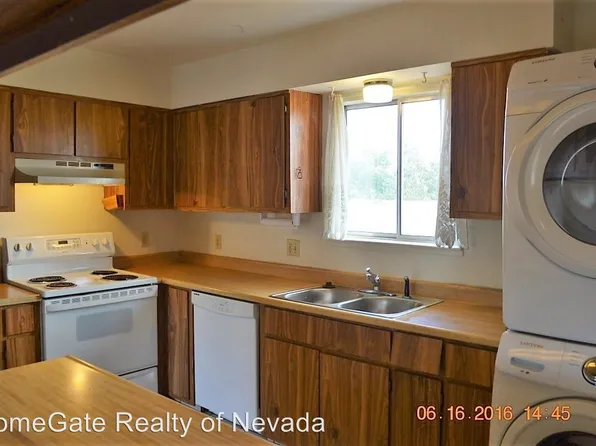 3198 Cache Peak Dr, Reno, NV 89512