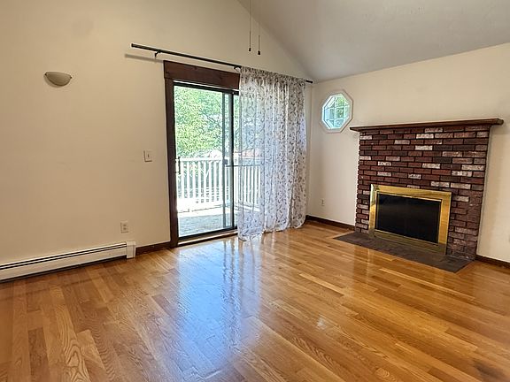 4th image of 20 Eliot St #A
