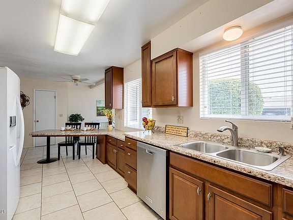 2nd image of 10024 W Deanne Dr