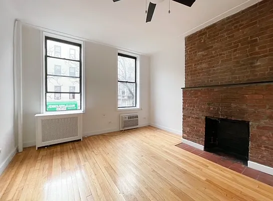 Rented by Kahen Properties | media 13