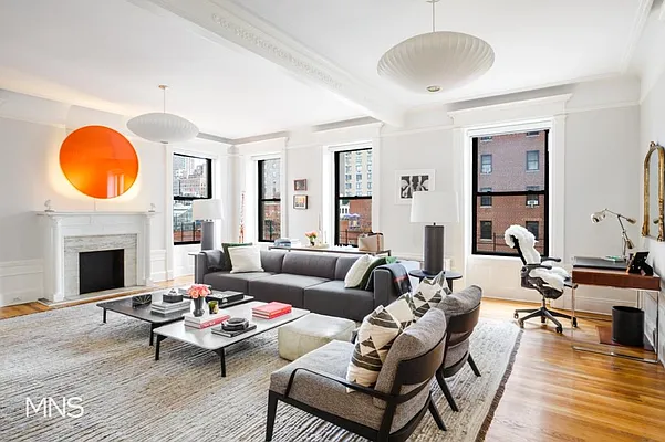 Rented by MNS | media 31