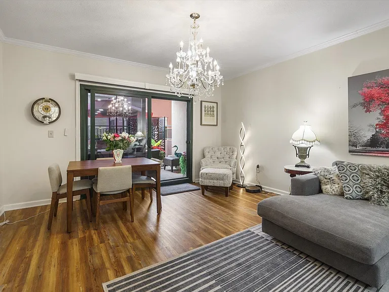 121 N Monroe St #5004 — Photo 14