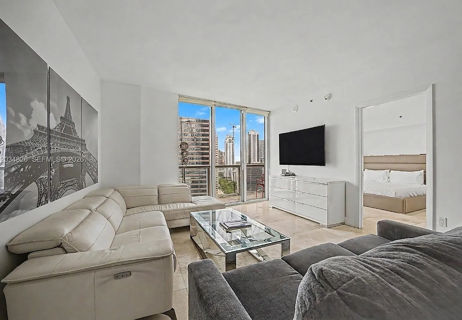 Icon Brickell Condo No 3 — Photo 1