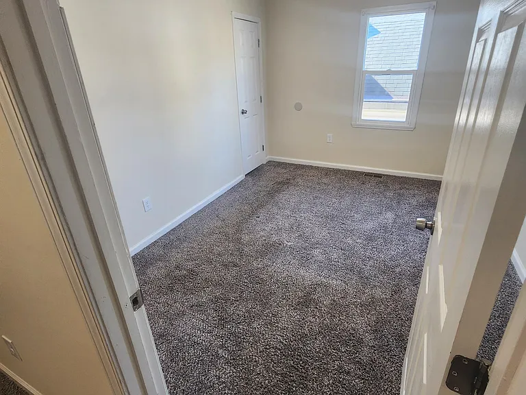 626 E Maple St #1 — Photo 9