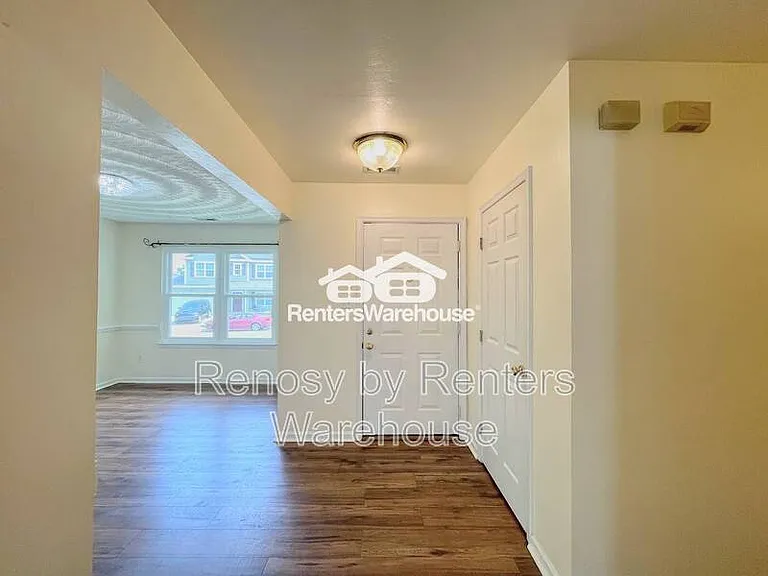 504 Hamilton Ave — Photo 3